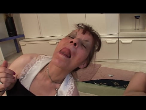 ❤️ Two grandmothers and one grandfather have a threesome ❤️❌ Super porn at en-gb.verhentai.ru ❤
